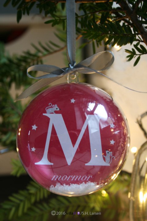 Julekugle 8 cm til bedsteforældre/moster/faster/onkel Julekugle 8 cm til bedsteforældre/moster/faster/onkel